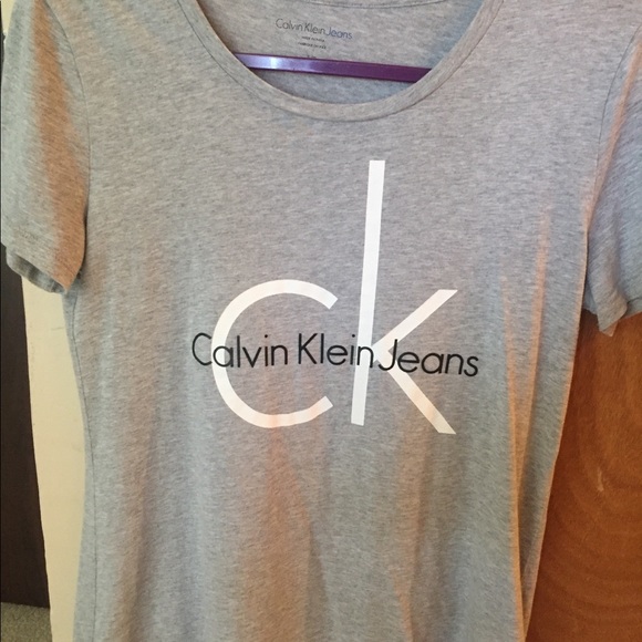 CALVIN KLEIN SHIRT! - Picture 2 of 3